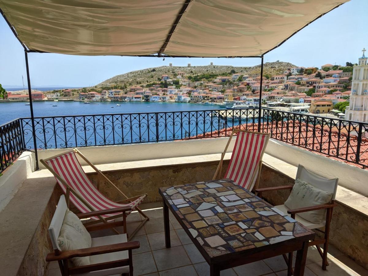 Rosalia Apartments Chalki Town المظهر الخارجي الصورة