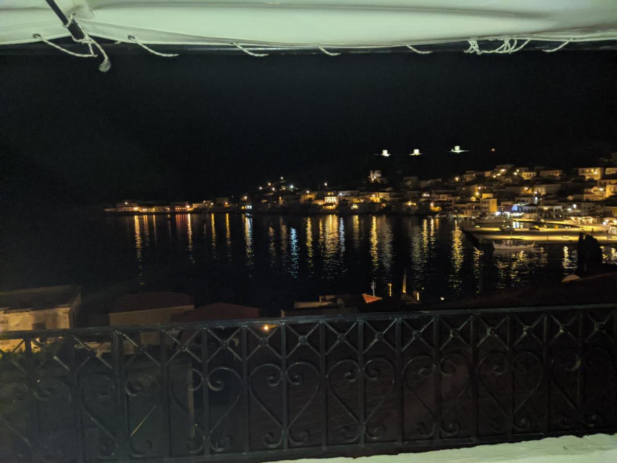 Rosalia Apartments Chalki Town المظهر الخارجي الصورة